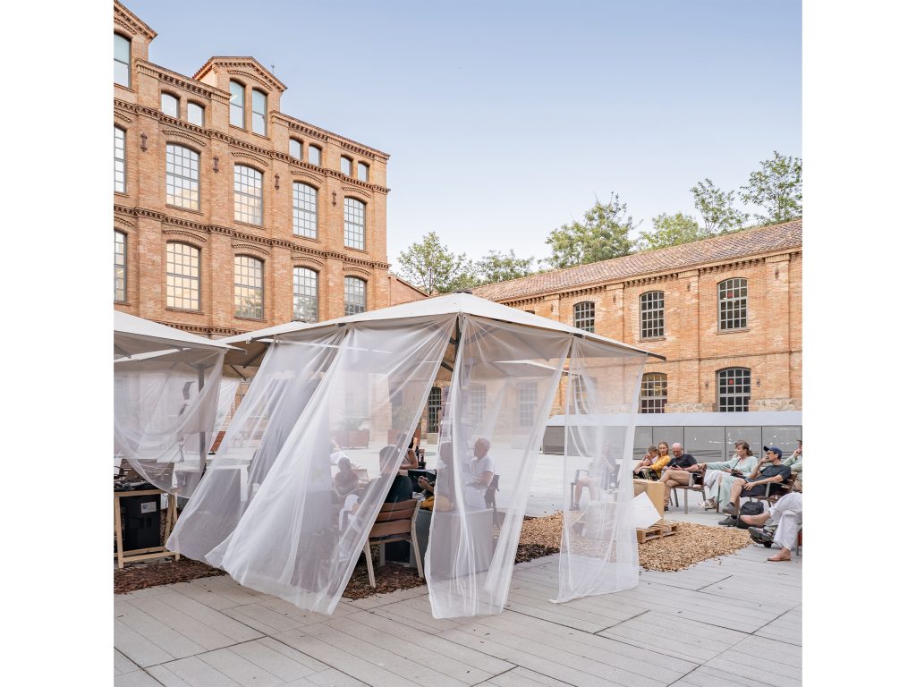 Sound Refuge Pavilion - the photographer Yingxin Du