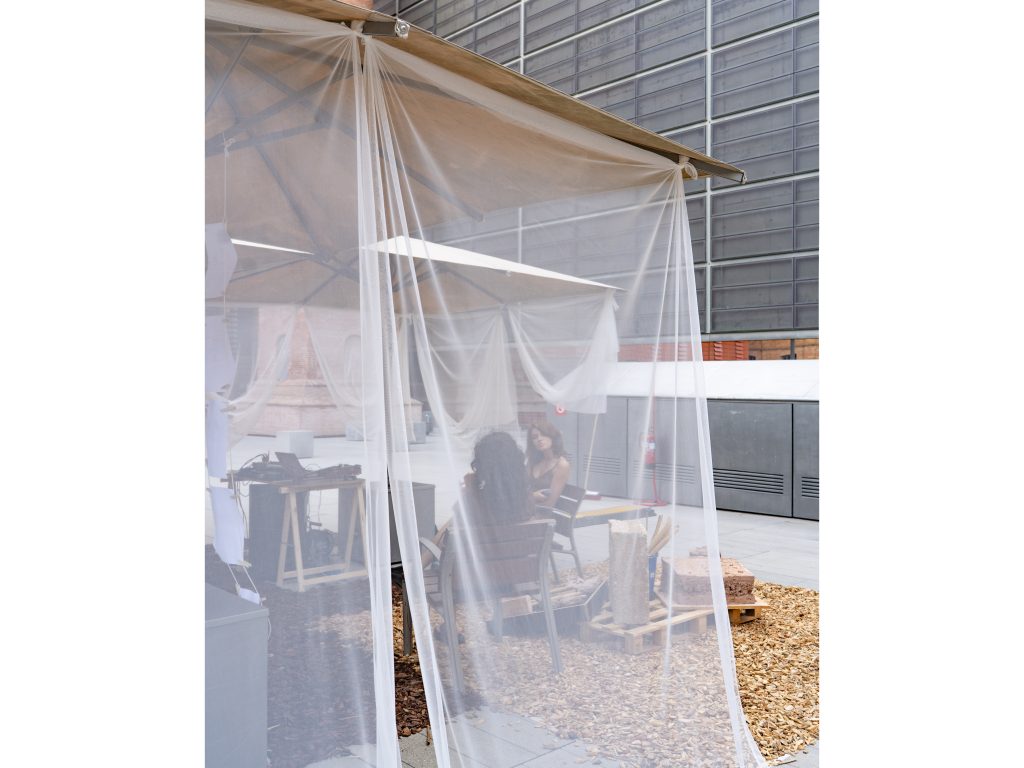 Sound Refuge Pavilion - the photographer Yingxin Du