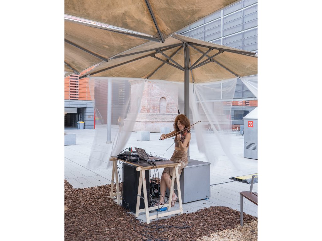Sound Refuge Pavilion - the photographer Yingxin Du